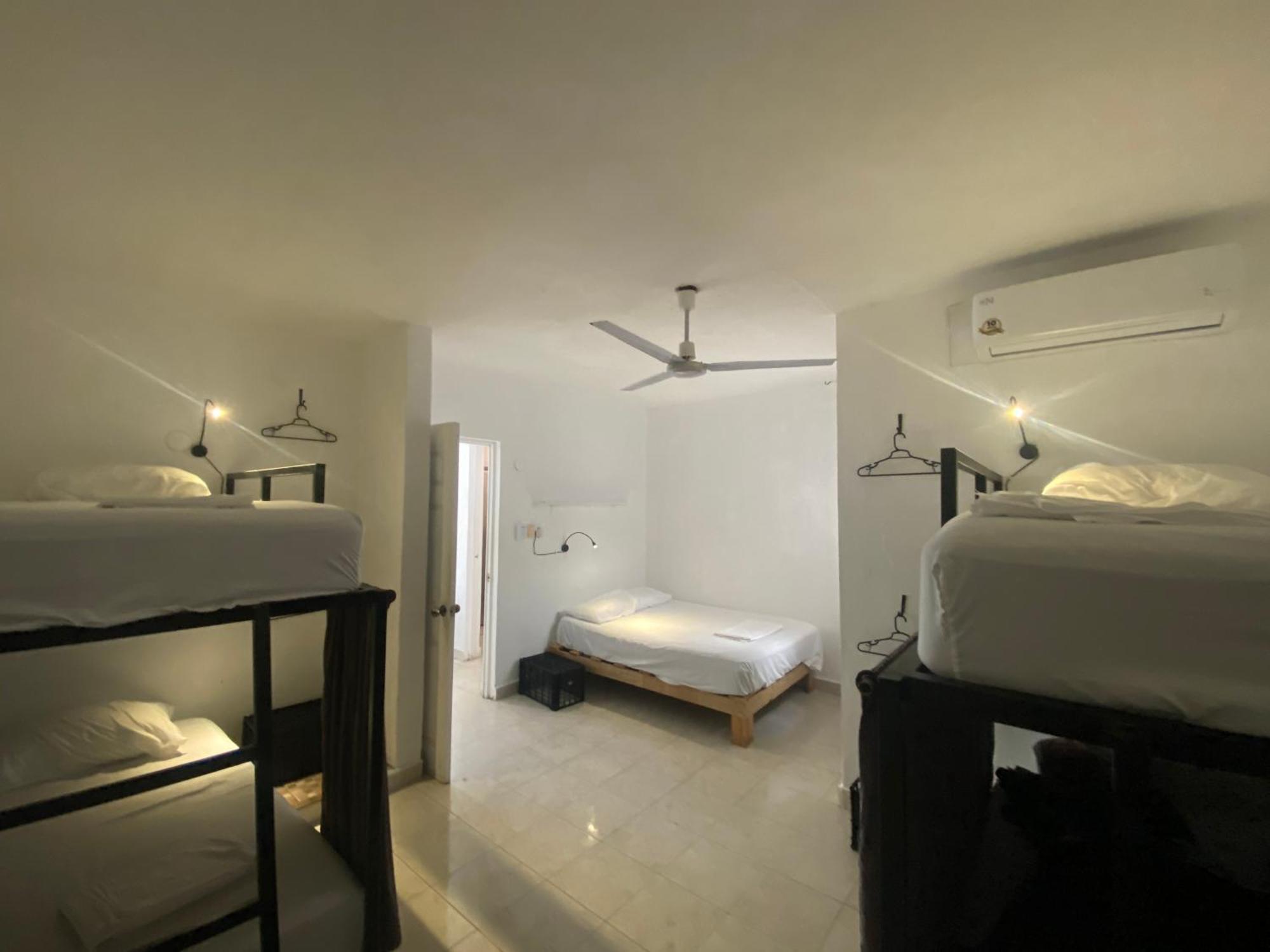 The Hostal Inn Playa del Carmen Esterno foto